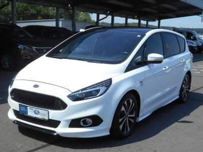 Ford S-MAX Gebrauchtwagen