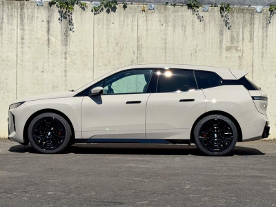 BMW iX Vorführwagen