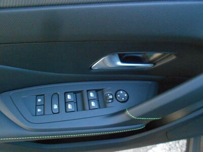 Peugeot 408 Jahreswagen Peugeot 408 Jahreswagen