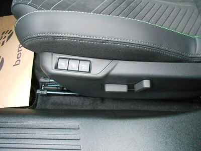 Peugeot 2008 Jahreswagen Peugeot 2008 Jahreswagen