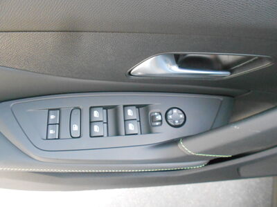 Peugeot 408 Jahreswagen Peugeot 408 Jahreswagen