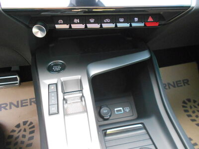 Peugeot 408 Jahreswagen