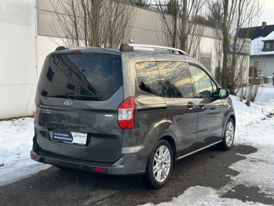 Ford Tourneo Courier Gebrauchtwagen