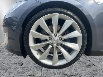 Tesla Model S Gebrauchtwagen