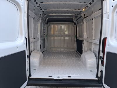 Opel Movano Vorführwagen