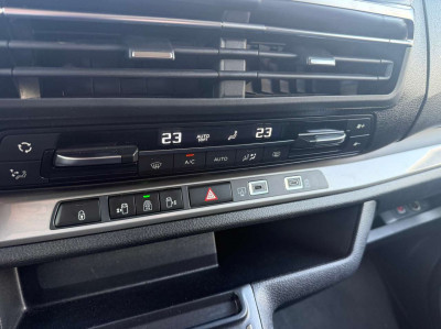 Peugeot Traveller Gebrauchtwagen