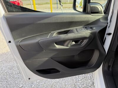 Peugeot Partner Vorführwagen