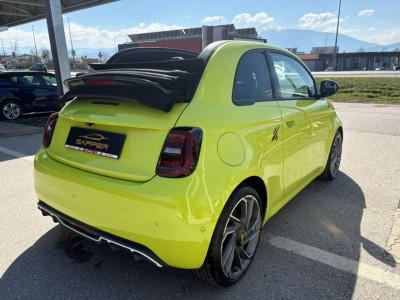 Abarth 600e Vorführwagen