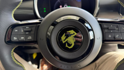 Abarth 600e Neuwagen Abarth 600e Neuwagen