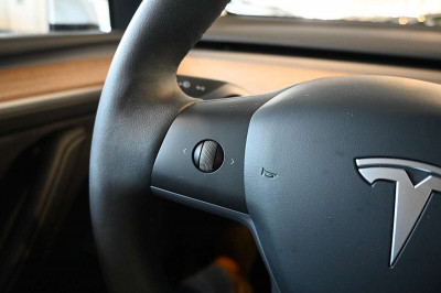 Tesla Model Y Gebrauchtwagen Tesla Model Y Gebrauchtwagen