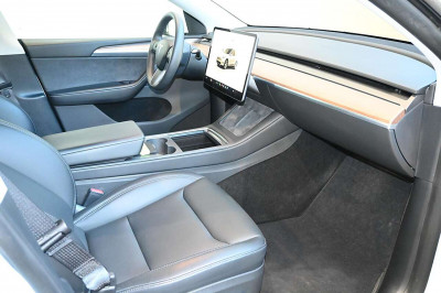 Tesla Model Y Gebrauchtwagen Tesla Model Y Gebrauchtwagen
