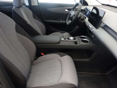 MG MGS5 EV Neuwagen