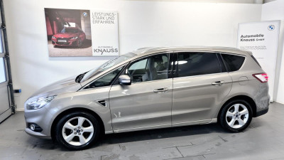Ford S-MAX Gebrauchtwagen