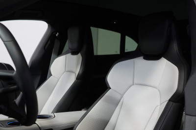 Porsche Taycan Gebrauchtwagen