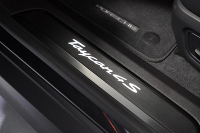 Porsche Taycan Gebrauchtwagen