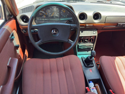 Mercedes-Benz 230 Gebrauchtwagen