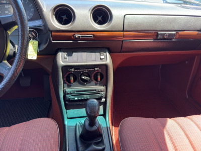 Mercedes-Benz 230 Gebrauchtwagen