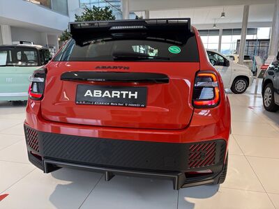 Abarth 600e Neuwagen Abarth 600e Neuwagen