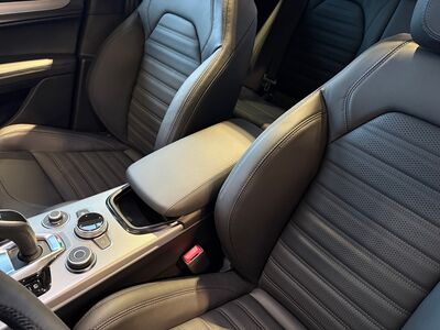 Alfa Romeo Stelvio Neuwagen