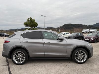 Alfa Romeo Stelvio Gebrauchtwagen