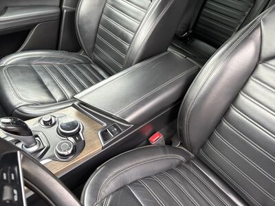 Alfa Romeo Stelvio Gebrauchtwagen