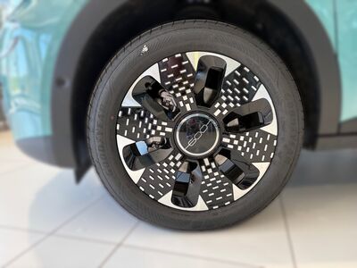 Fiat 600 Vorführwagen Fiat 600 Vorführwagen