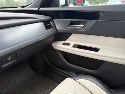 Jaguar XF Gebrauchtwagen