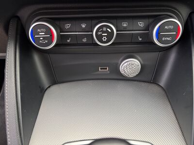 Alfa Romeo Stelvio Gebrauchtwagen Alfa Romeo Stelvio Gebrauchtwagen