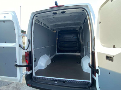 Nissan Interstar Tageszulassung