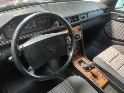 Mercedes-Benz E-Klasse Oldtimer