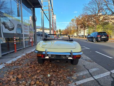 Jaguar E-Pace Oldtimer