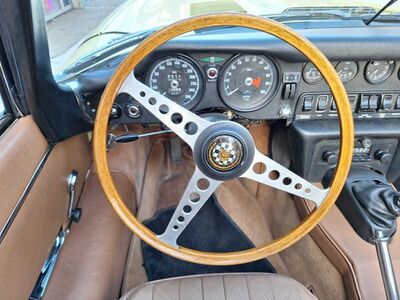 Jaguar E-Pace Oldtimer