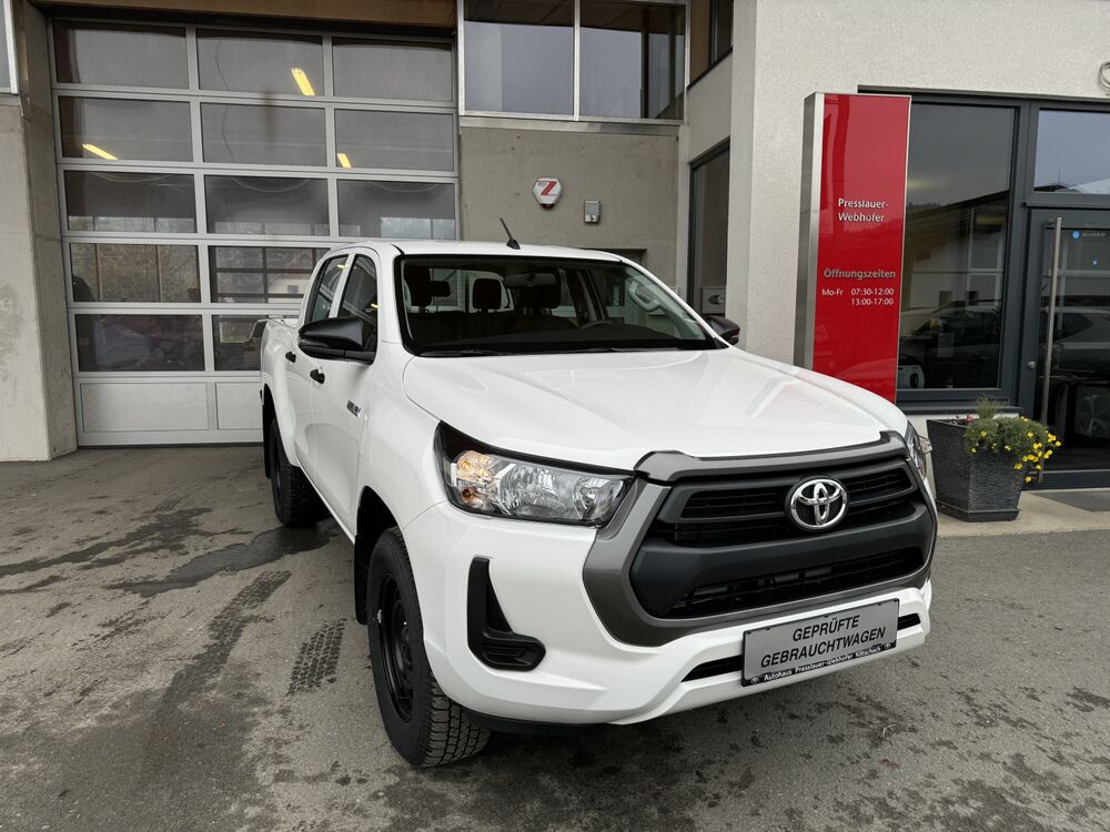 Toyota Hilux DK Country 4WD 2,4 D-4D