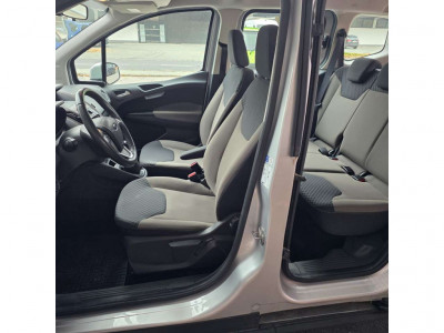 Ford Tourneo Courier Gebrauchtwagen