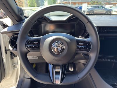 Alfa Romeo Junior Vorführwagen