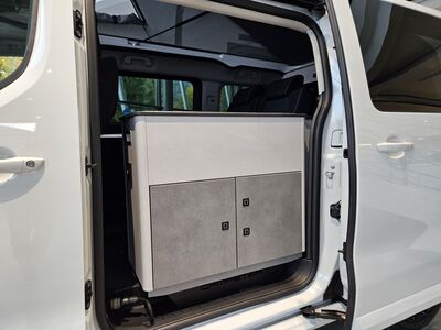 Peugeot Traveller Vorführwagen Peugeot Traveller Vorführwagen