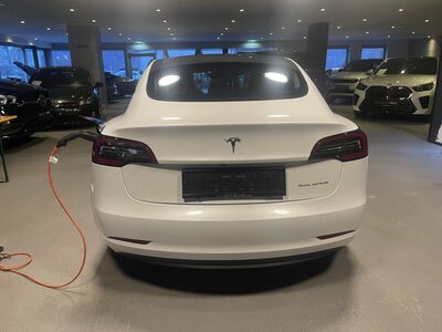 Tesla Model 3 Gebrauchtwagen