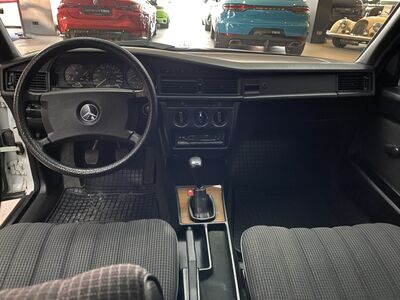 Mercedes-Benz 190 Oldtimer Mercedes-Benz 190 Oldtimer