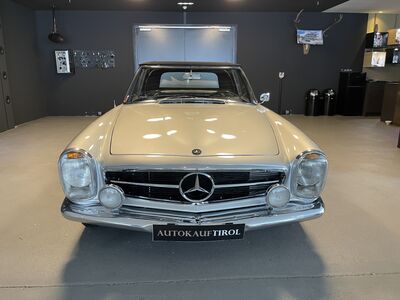 Mercedes-Benz SL Oldtimer Mercedes-Benz SL Oldtimer