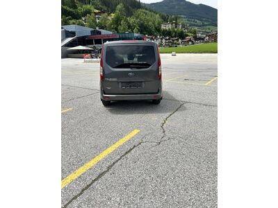 Ford Tourneo Connect Gebrauchtwagen