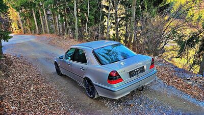 Mercedes-Benz W123/C/S123/T123 (E-Klasse 200-300) Gebrauchtwagen