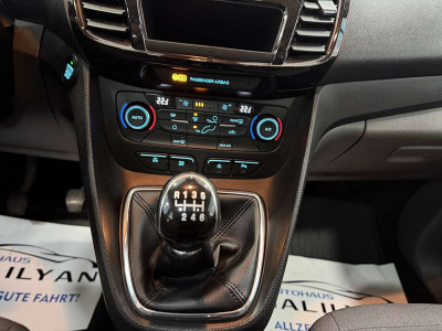 Ford Tourneo Connect Gebrauchtwagen