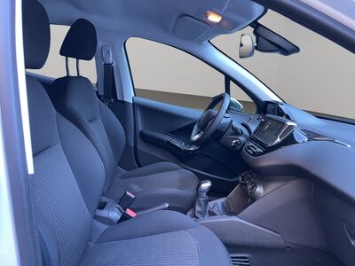 Peugeot 208 Gebrauchtwagen