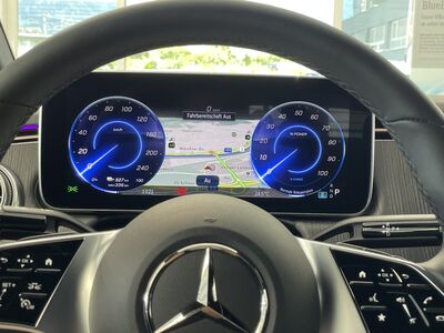 Mercedes-Benz EQE Jahreswagen
