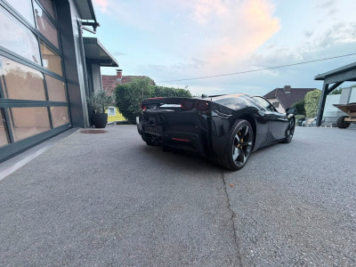 Ferrari SF90 Gebrauchtwagen Ferrari SF90 Gebrauchtwagen