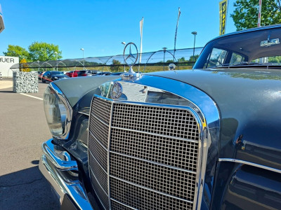 Mercedes-Benz 220 Gebrauchtwagen Mercedes-Benz 220 Gebrauchtwagen
