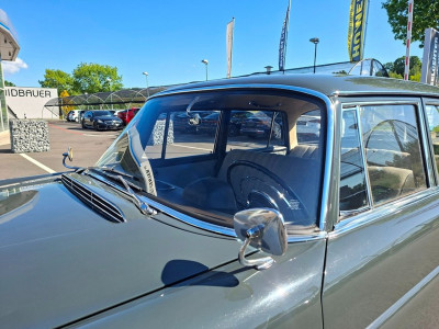 Mercedes-Benz 220 Gebrauchtwagen Mercedes-Benz 220 Gebrauchtwagen