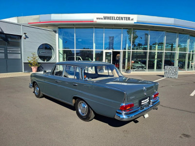 Mercedes-Benz 220 Gebrauchtwagen Mercedes-Benz 220 Gebrauchtwagen