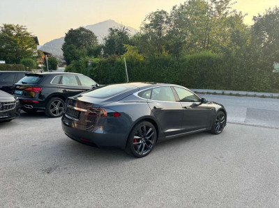 Tesla Model S Gebrauchtwagen