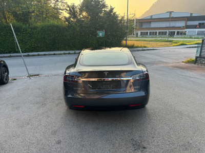 Tesla Model S Gebrauchtwagen